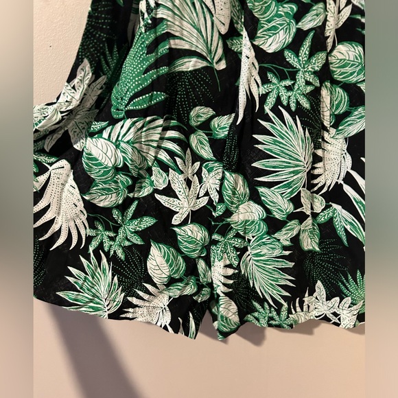 Calvin Klein tropical print skort romper, size 12 - Picture 4 of 5